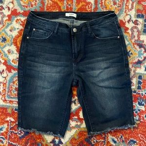 Kenzie cut off Jean Shorts (8/29)